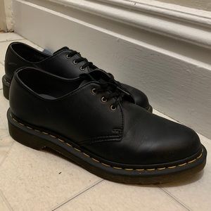 Dr. Martens Oxford Style Shoes-size 9